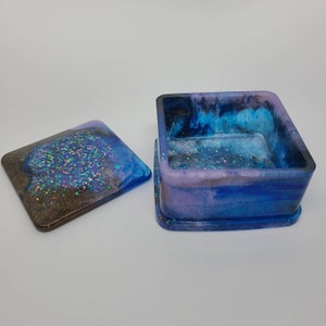square trinket box with lid