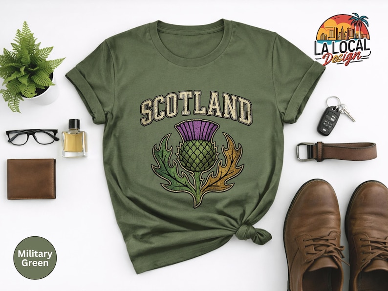 Scotland Thistle Shirt, Sassenach Scottish Pride Sweatshirt, Highlands Souvenir Tee, Edinburgh Travel Gift, Vintage Scotland Vacation TShirt bild 3