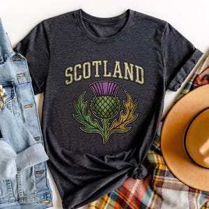 Scotland Thistle Shirt, Sassenach Scottish Pride Sweatshirt, Highlands Souvenir Tee, Edinburgh Travel Gift, Vintage Scotland Vacation TShirt bild 2