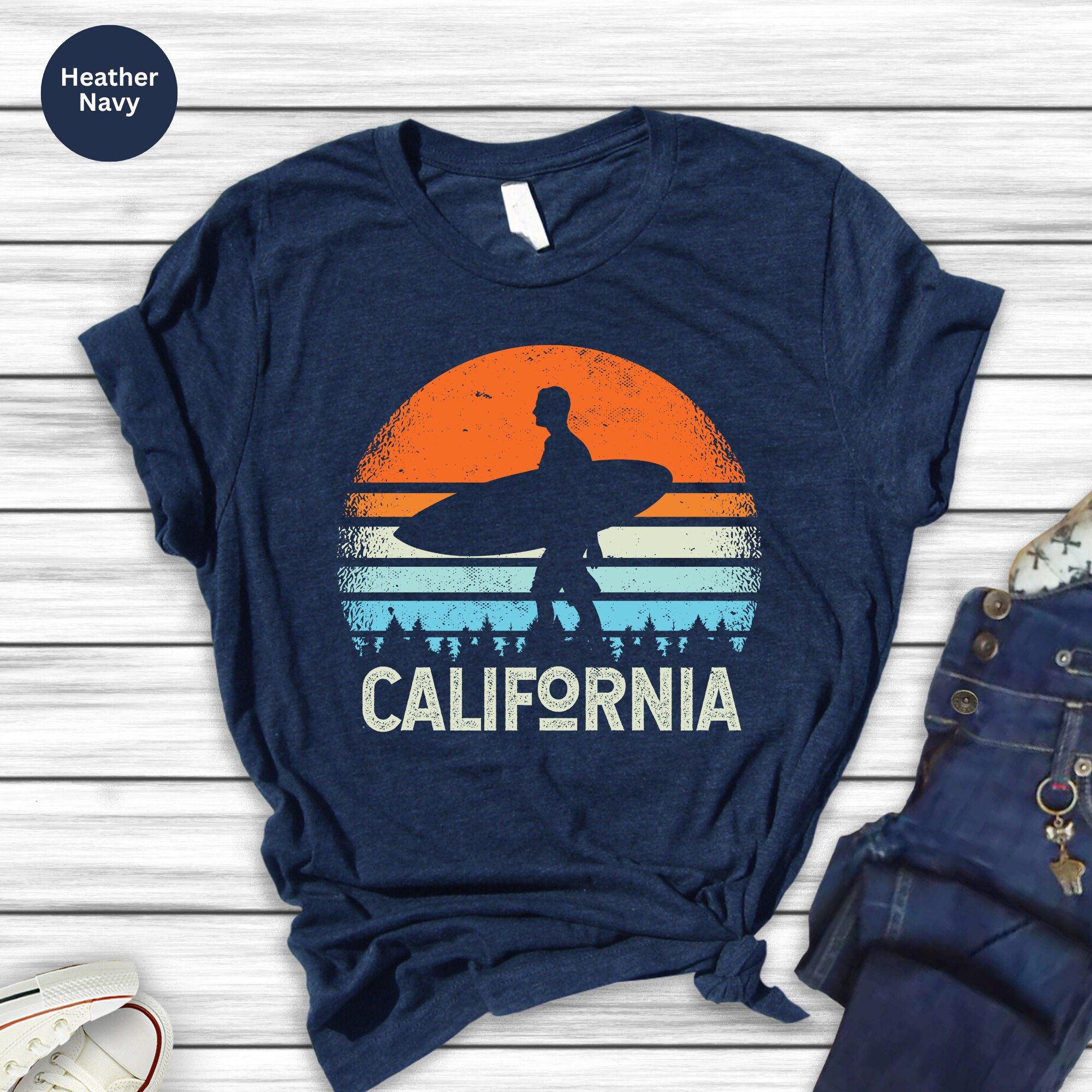 Retro California Surfing T-shirt: Surf Lover Gift - Etsy