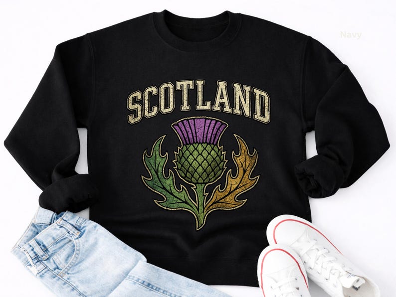 Scotland Thistle Shirt, Sassenach Scottish Pride Sweatshirt, Highlands Souvenir Tee, Edinburgh Travel Gift, Vintage Scotland Vacation TShirt bild 6