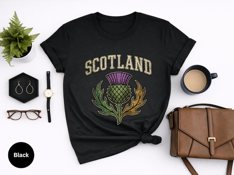 Scotland Thistle Shirt, Sassenach Scottish Pride Sweatshirt, Highlands Souvenir Tee, Edinburgh Travel Gift, Vintage Scotland Vacation TShirt bild 1