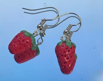 Strawberry Earrings (Clip-on available)