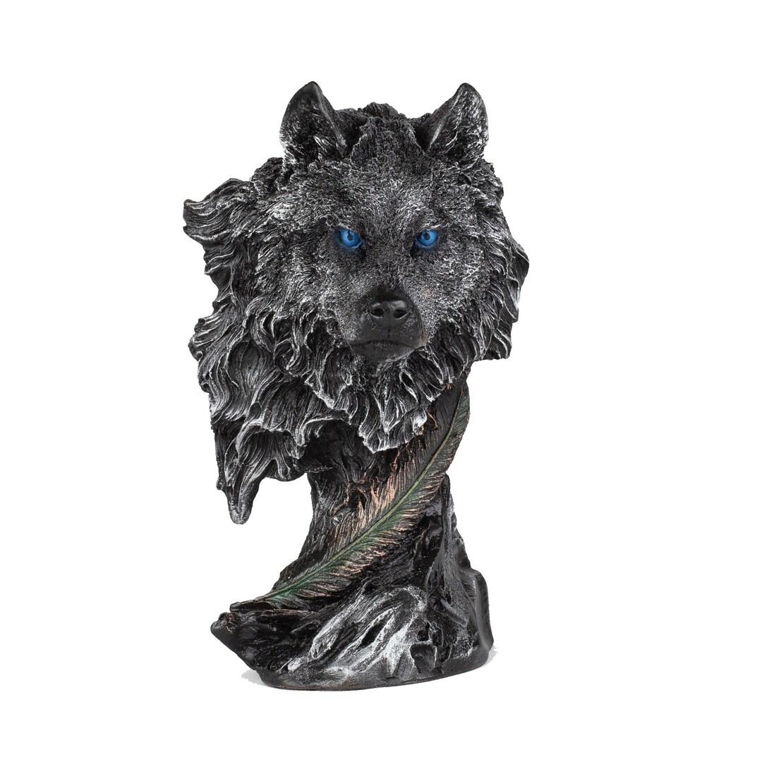 Decorative Blue Eyed Wolf Sculpture, Wolf Figurine Statue, Home Decor ...