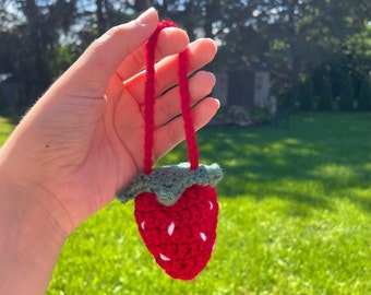 Strawberry Pouch for Sonny Angels - Crochet Pattern