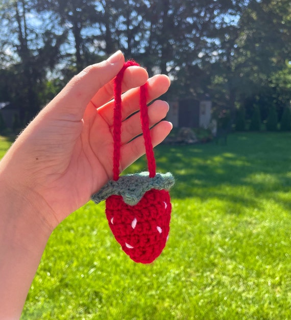 Strawberry Pouch for Sonny Angels - Crochet Pattern
