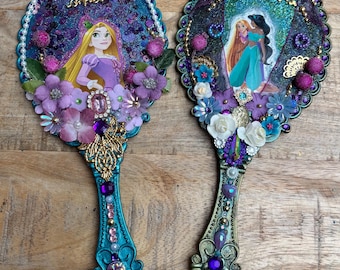 Espelho de mão Rapunzel feito à mão: espelho de penteadeira decorado com pedras preciosas e flores