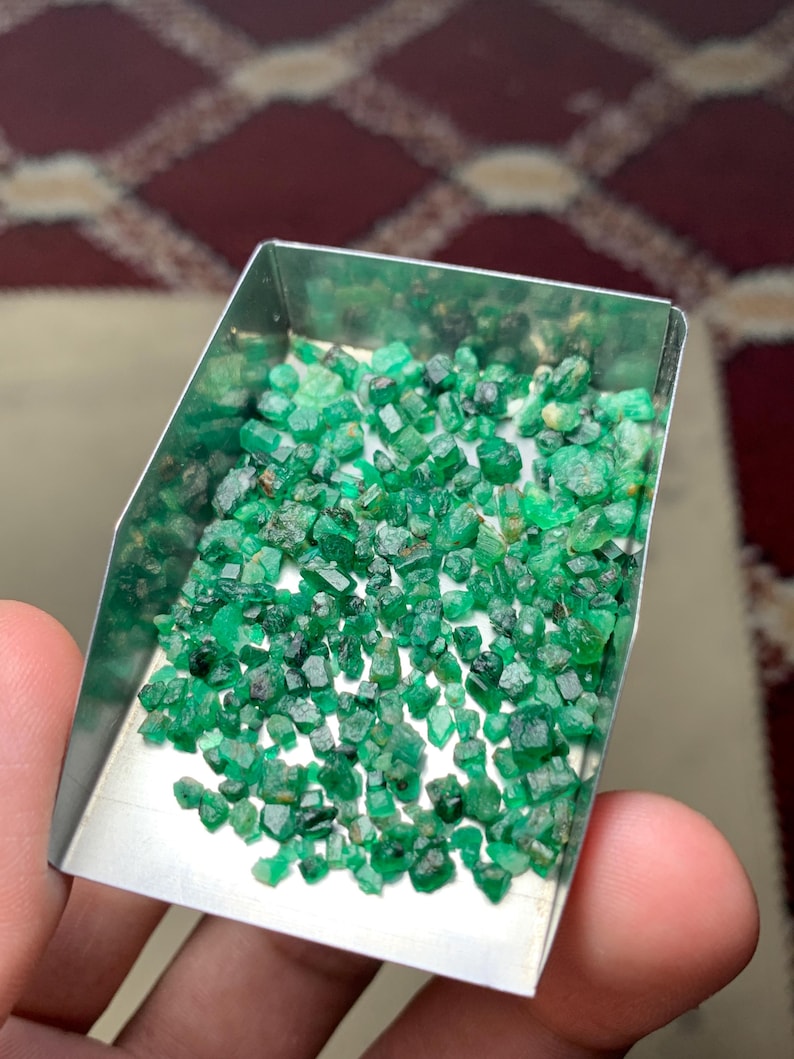 36.95 Ct Panjshir Emerald Rough – High Weight, Selective Opportunity - Etsy