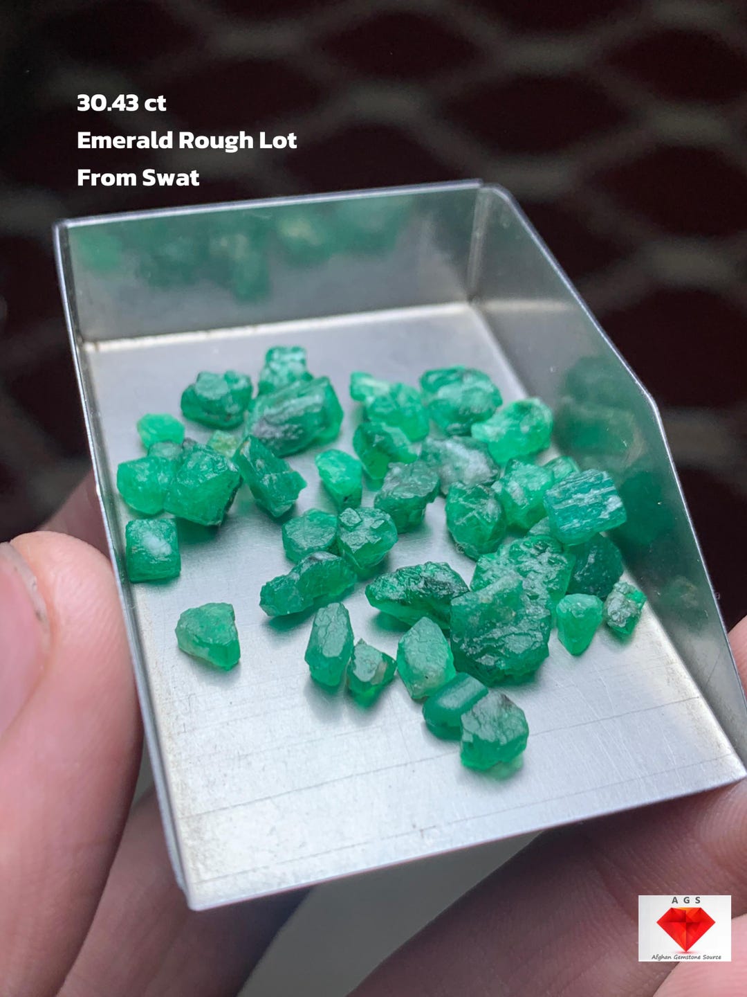 30.43 ct Swat Emerald Rough Lot – Compact Gems With Maximum Potential ...