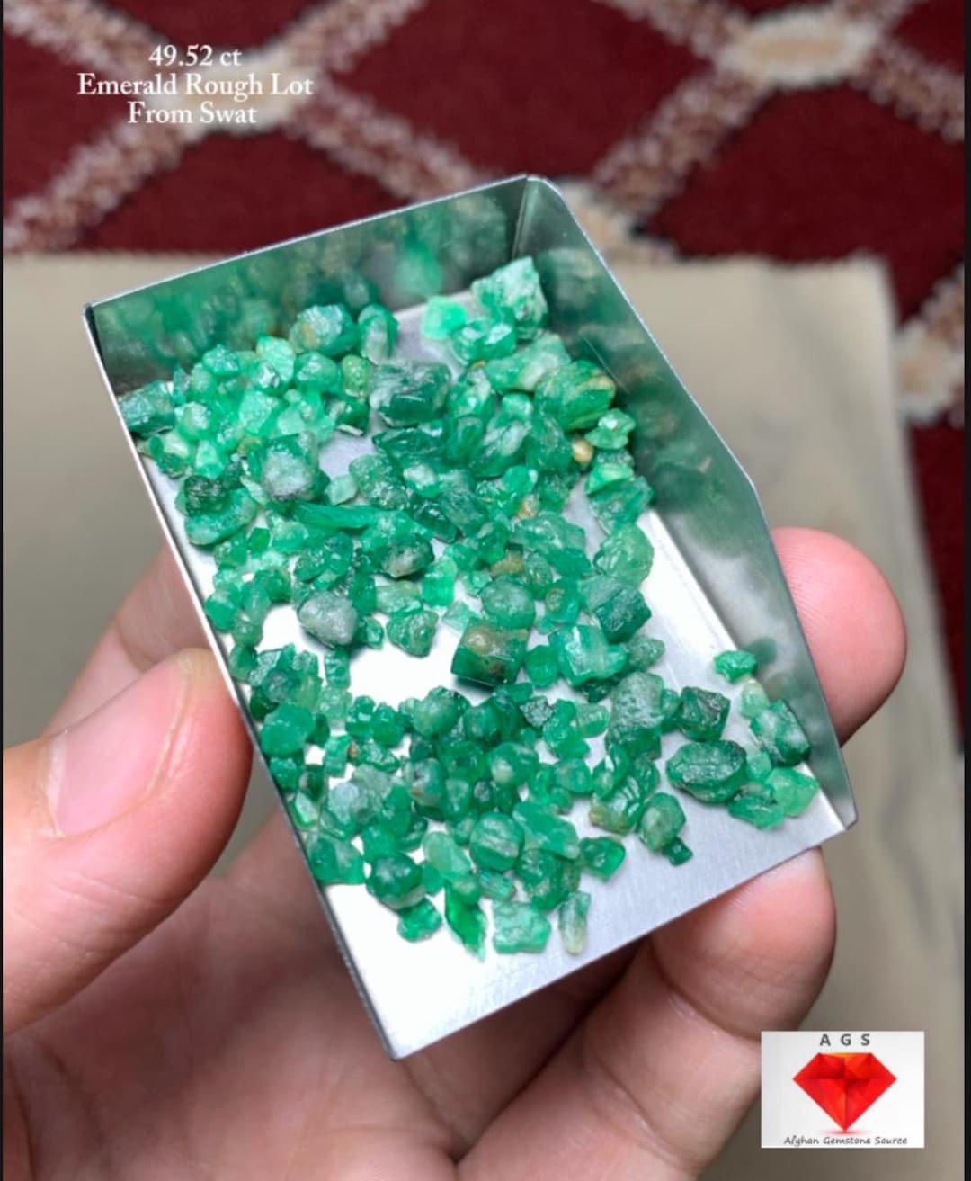 49.52 Carat Swat Emerald Rough Lot – Compact Crystal With Solid Cutting ...