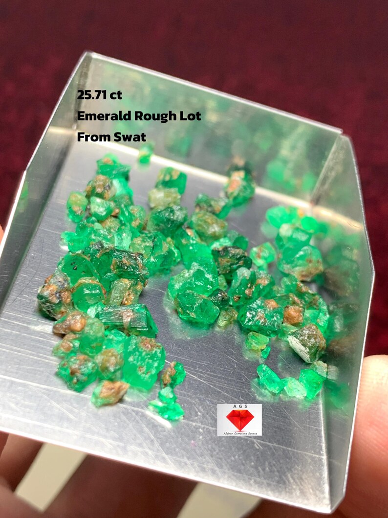 Swat Emerald Rough Lot – 25.71ct Natural Green Gems | 6.33 X 6.43 X 4. ...