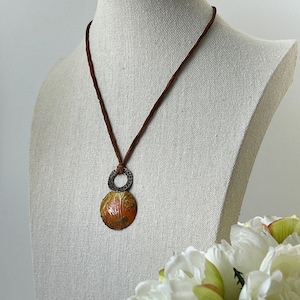 Dragonfly Garden-Halskette aus gemischtem Metall