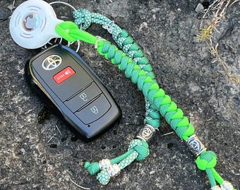 Celtic Knot Paracord Lanyard, Triquetra Bead, Irish Gift