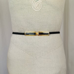 Vintage 80s Enameled Buckle Cinch Belt, 28 – 32”, Stretchy, Skinny Waist Belt, Black & Gold, Simple, Glam Goth, Minimalist, Dainty