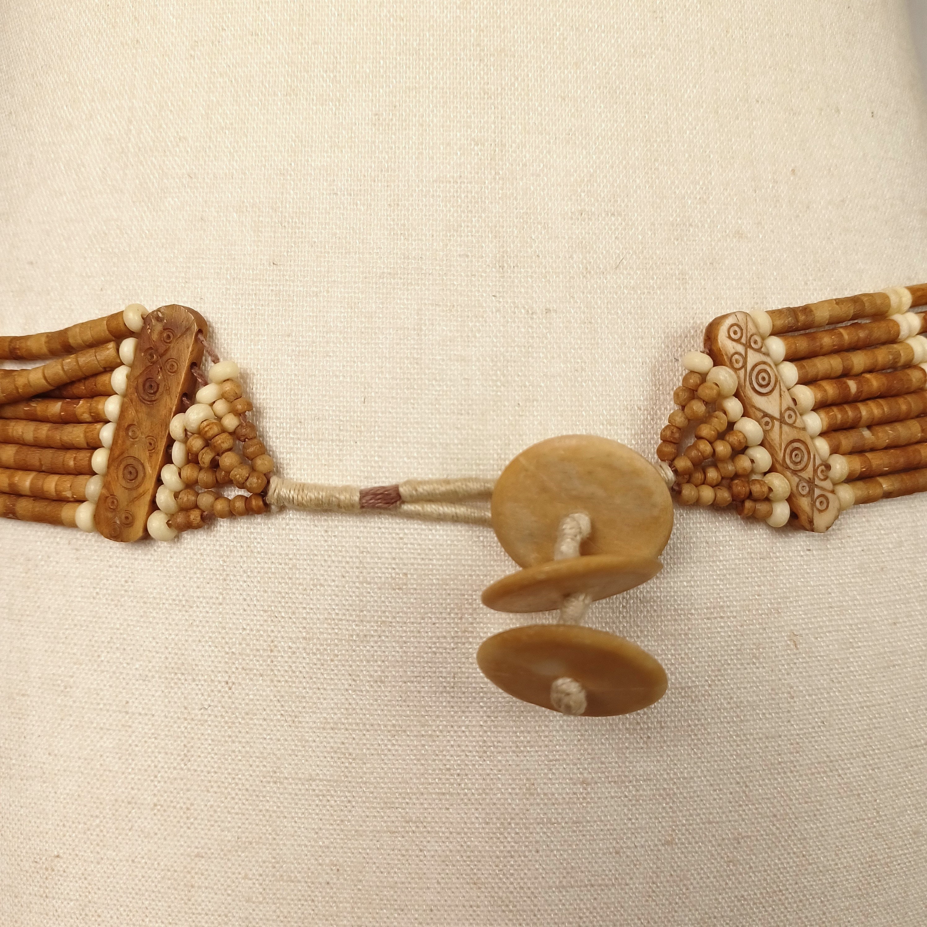 Vintage Carved Bone Beaded Belt: 90s Boho Festival Style (31  display picture 1