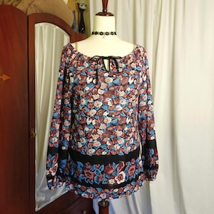 Vintage 70s Dark Floral Top With Drawstring Neckline, Medium/Large, Long Sleeves, Moody, Feminine, Soft Goth, Whimsigoth, Fall Tops