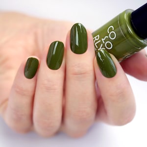 Whispering fern crème plant based 10-free sustainable vegan cruelty-free handmade nail polish