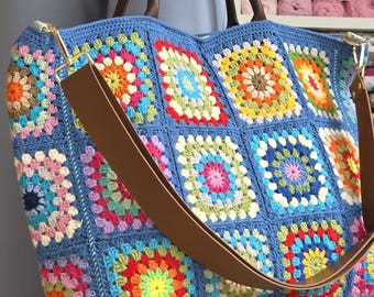 グラニースクエア編みのクロシェバッグ、ヴィンテージスタイルの