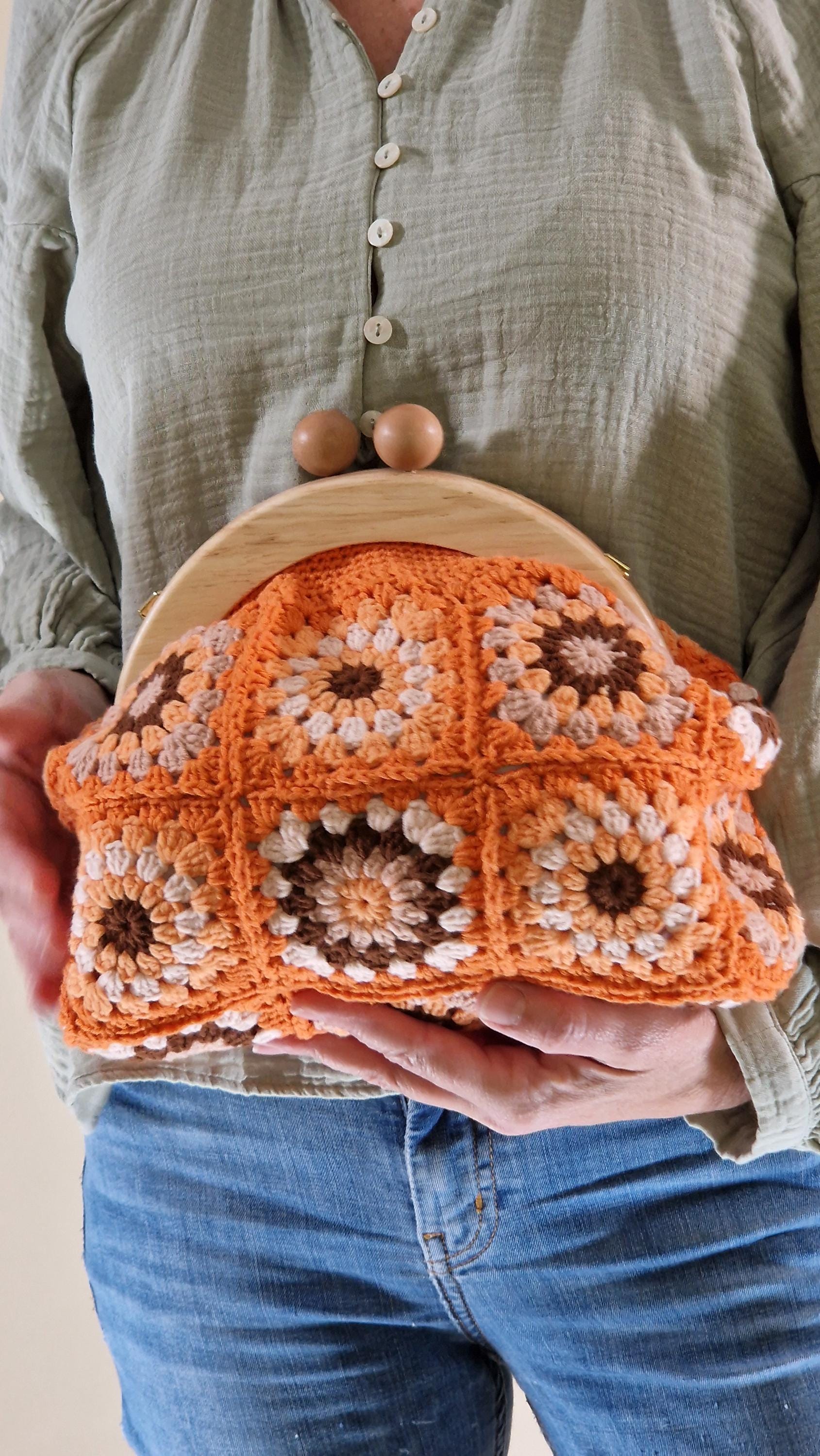 Crochet Kiss Lock Lining Clutch and Crossbody Bag, 2 in 1 Bag, All
