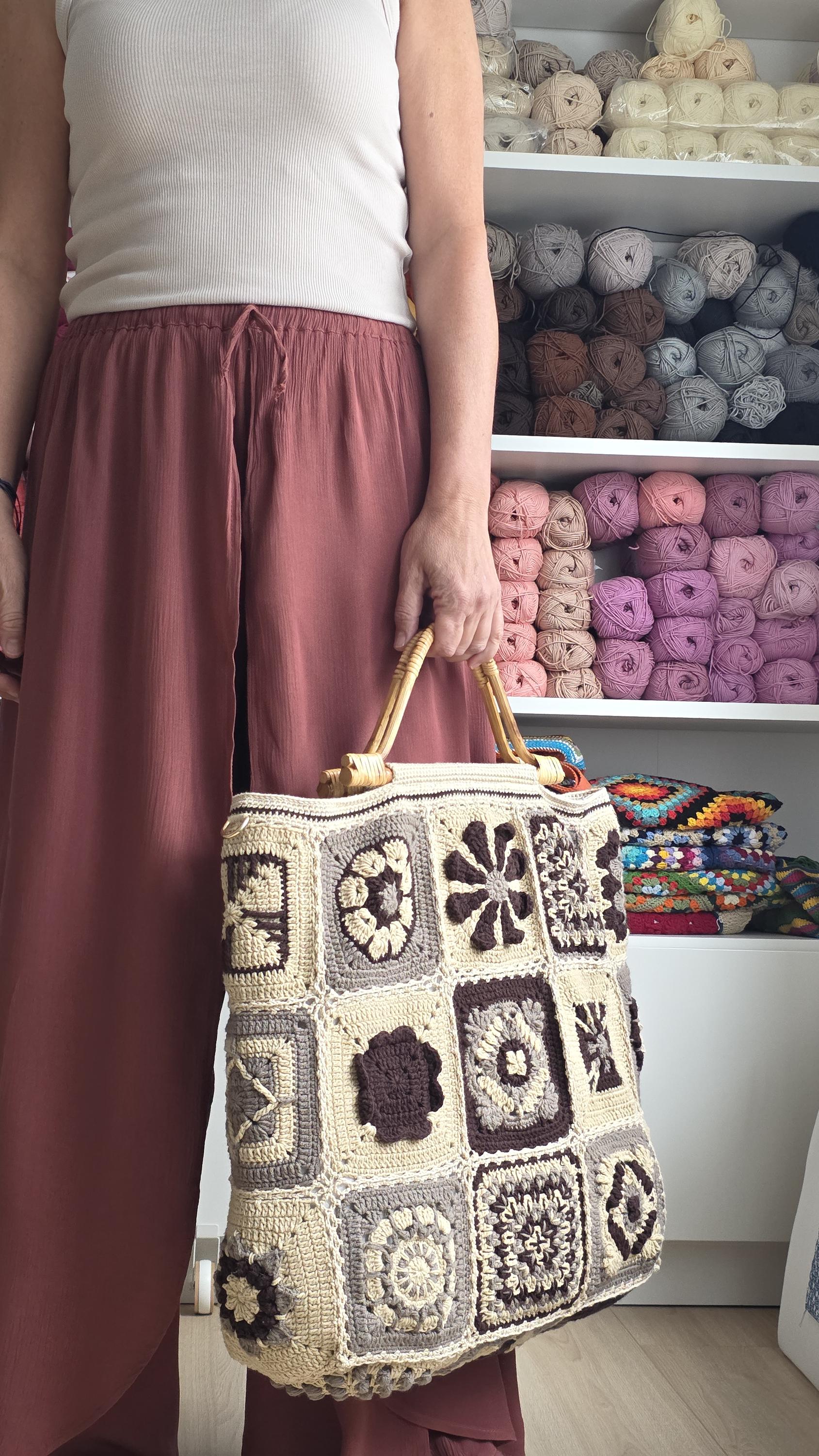 Patchwork Bloom Tote – Boho Crochet Bag With Bamboo Handle