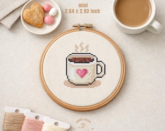 Gráfico de ponto cruz em PDF para mini xícara de café, bordado fácil para iniciantes, caneca pequena e fofa com coração, design kawaii de ponto cruz para download instantâneo.