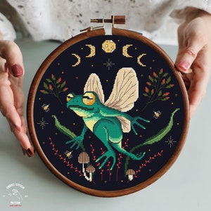 Fly Frog cross stitch pattern Creepy cute horror Toad Witchy cross stitch Mushroom cross stitch Goblincore embroidery Gothic Crescent moon