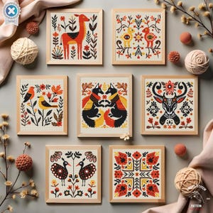 Volkskruissteekset Scandinavische dieren Scandinavische volkskunst kleurrijke borduurwerk bloemmotieven rustiek interieur vos hert vogel dierenkaart