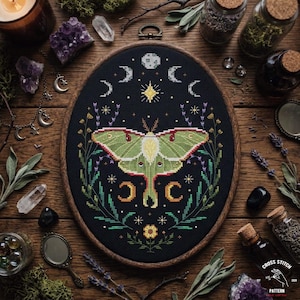 Mondfalter Kreuzstichmuster PDF, Mondphase Witchy Schmetterling Stickdatei