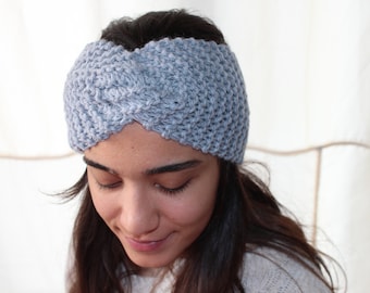 Chauffe-oreilles en tricot gris|  Cadeau pour les femmes | Bandeau Boho | Turban tricoté | Bandeau d’hiver | Bandeau yoga | Bandeau tricoté de mode de femmes