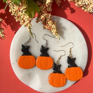 Glittery Black Cat Inside a Pumpkin Polymer Clay Halloween Dangle and Drop Earrings | Fall | Jack-o-lantern