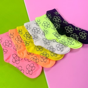 7DAYSSOCKS Women's Crew Neon Crush Flower Heart Pattern Socks - 6 Pair Set w/ Gift Box - Daily Fashion Socks - Made in Korea