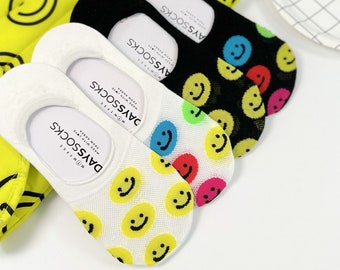 7DAYSSOCKS Women's No Show Smile Socks - 4 Pair Set w/ Gift Bag