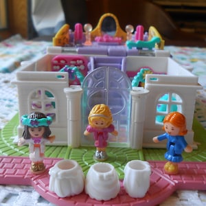 Vintage 1994 Polly Pocket~ Light up Bridal Salon~ Near Complete