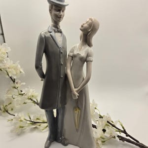 Vintage~ German GDR Crown Mark Porcelain Figurine~ Couple