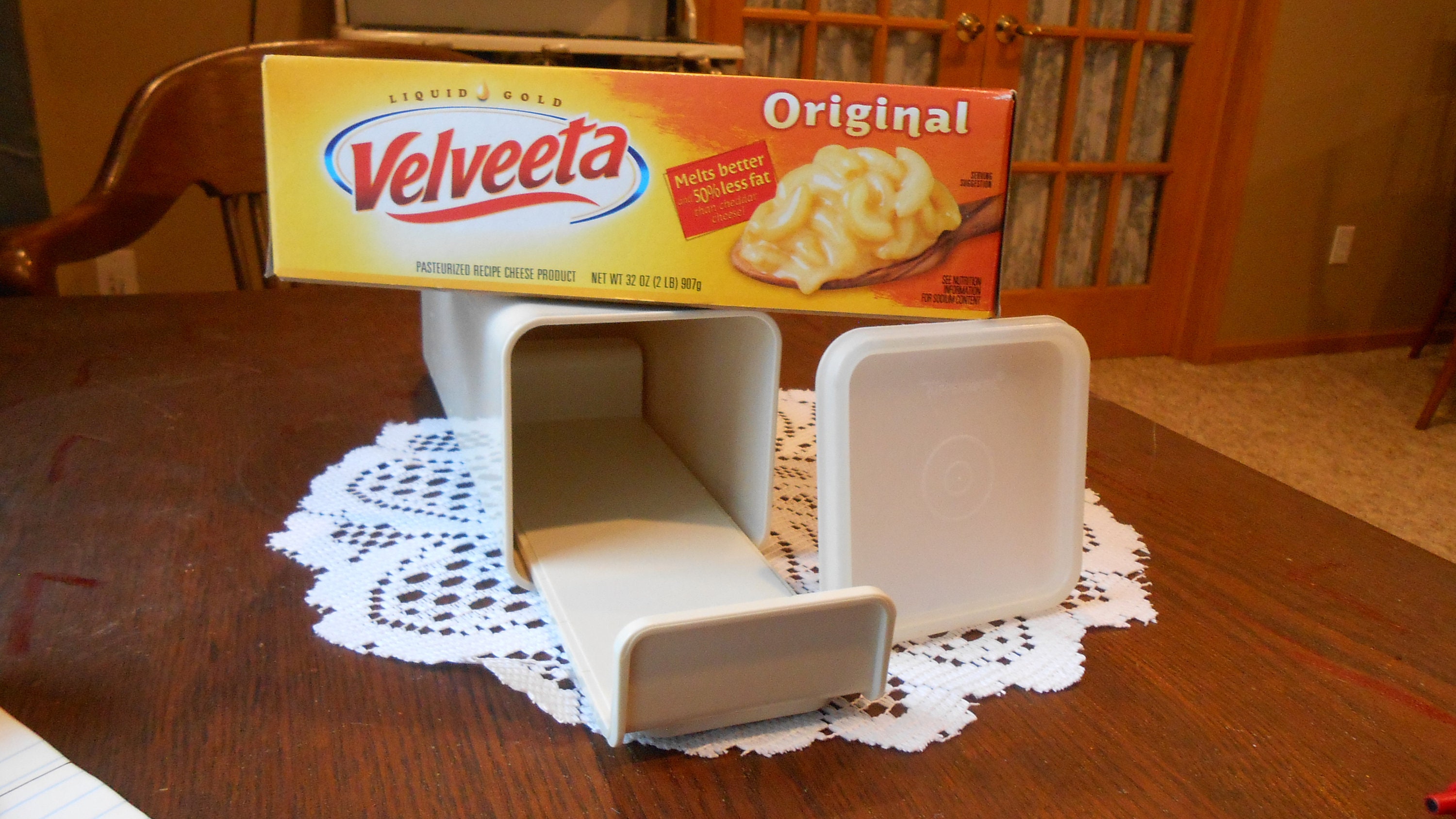 Tupperware Cheese Keeper for sale | Only 2 left at -70%