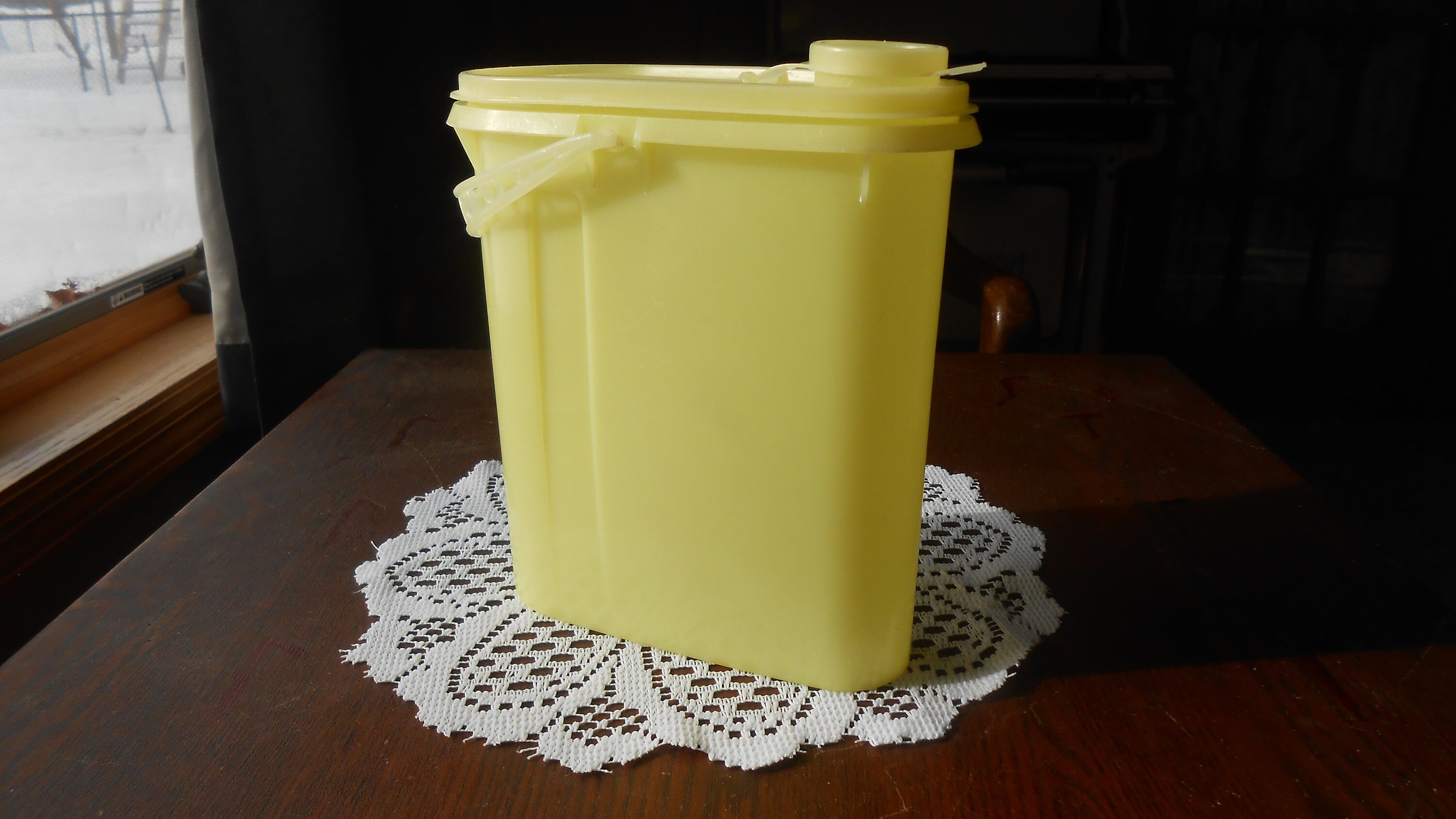 Large Lot of Vintage Yellow Tupperware 9 Pieces all with Lids Etsy