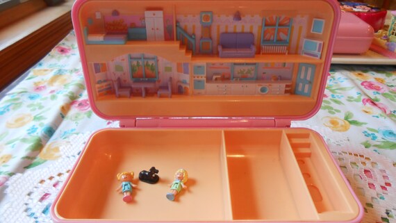 Polly pocket pretty sales hair playset