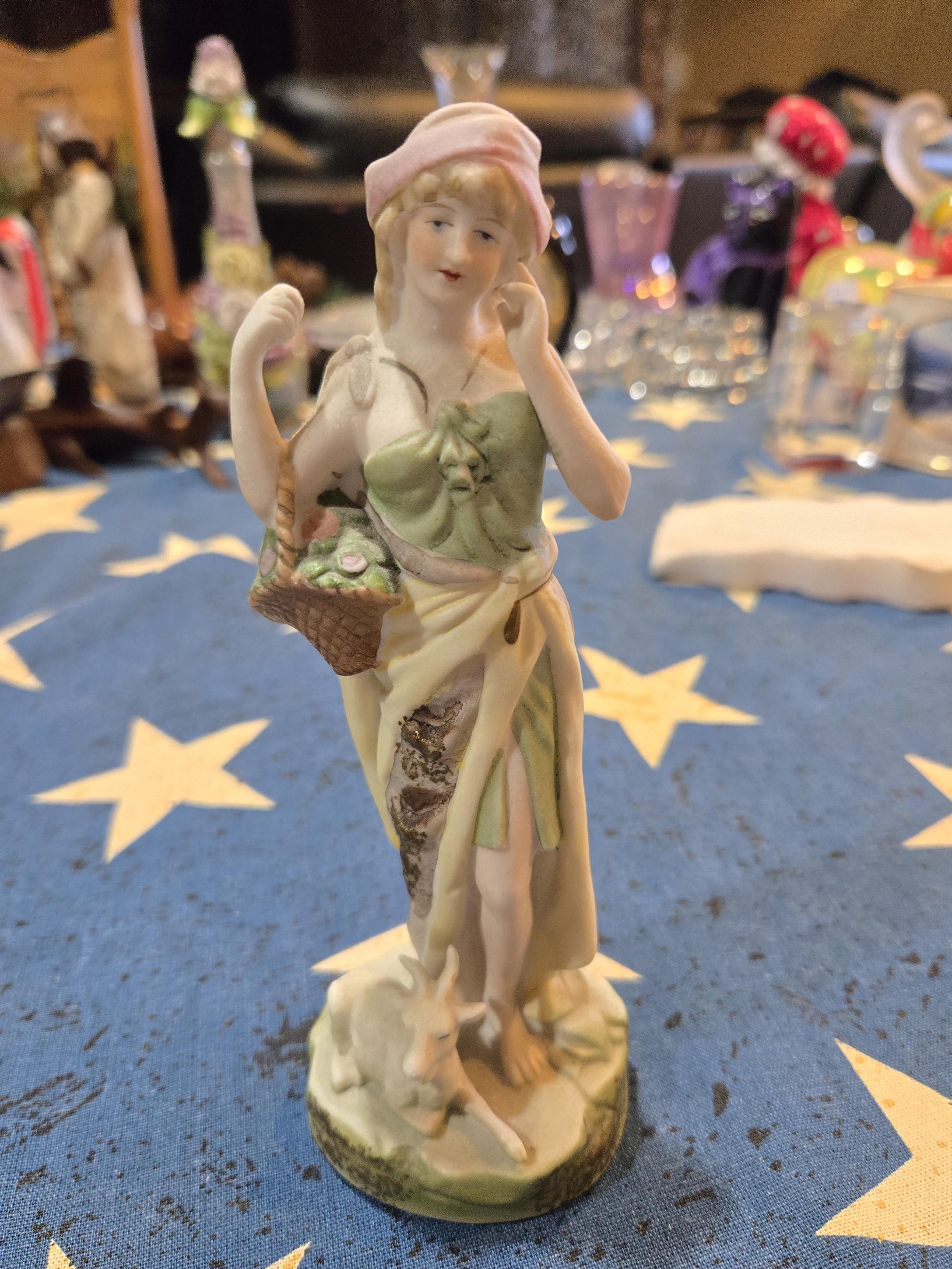 Ardalt Figurine Lady - Etsy