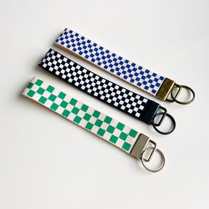 Llavero a cuadros, llavero retro, llavero con patrón de tablero de ajedrez, llavero de pulsera a cuadros, llavero lindo, llavero de cordón para llavero de coche