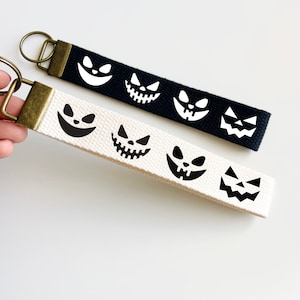 Halloween Keychain, Spooky Keyring, Spooky Season Key Fob, Scary Faces Key ring, Wristlet Strap, Spooky Vibes Fabric Wristlet Key Chain