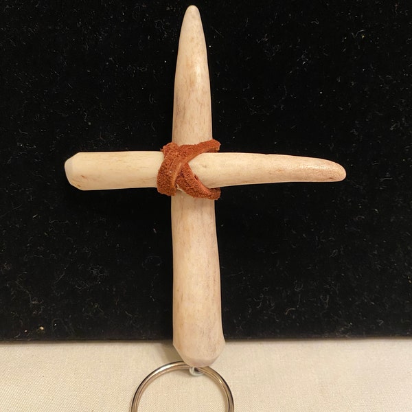 Whitetail Antler Cross Keyring