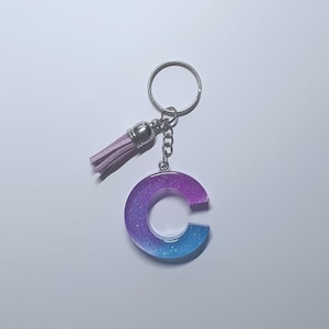 Llavero personalizado, llavero personalizado inicial nombre, llavero letra personalizada, letra resina, llavero resina, llavero letra resina