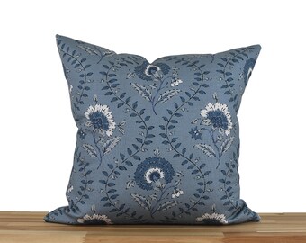Funda de almohada floral azul, funda de cojín botánica de inspiración vintage.