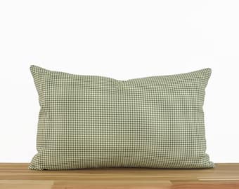Funda de almohada lumbar de cuadros verdes pequeños, cojín lumbar a cuadros verdes, almohada decorativa estilo casa de campo.