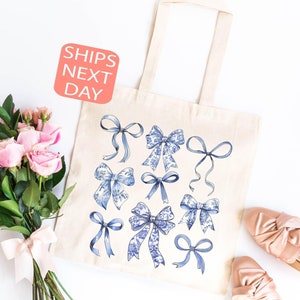 Bolsa de lona con lazo azul, bolsa de mano coqueta, bolsa de mano Toile de Jouy, bolsa de mano estética, bolsa reutilizable de regalo para mujeres, linda bolsa de flores