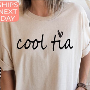 Tia Shirt for Tia Gift, Cool Tia Tshirt, Aunt Shirt, Gift for Tia, New Aunt Shirt for Tia, Cool Tia T Shirt, Cool Tia T-Shirt, Cute Tia Tee