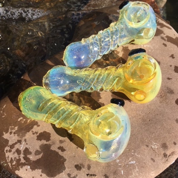 Glass Pipes, custom-made hand-blown glass pipe, Color changing glass pipe, custom hand-made Yellow Fume Twist Design glass pipe