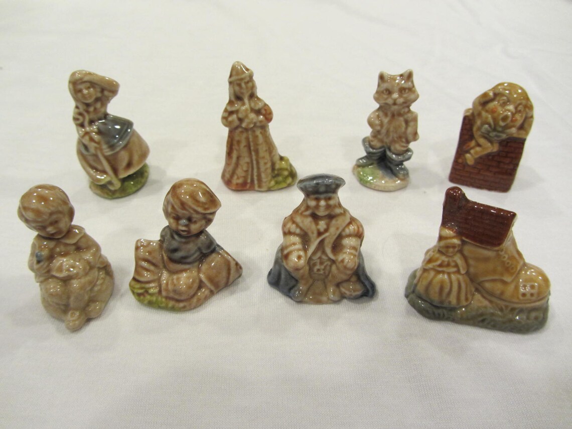 Vintage Red Rose Tea Figurines / Wade Whimsies Nursery Rhymes Etsy