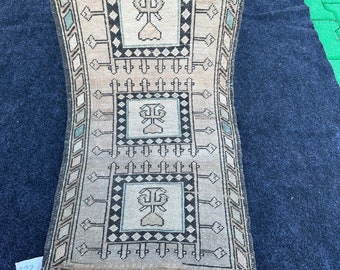 petit paillasson, petit tapis oriental, mini tapis vintage turc, petit tapis kilim d'entrée, kilim décoratif bohème, petit tapis fait main