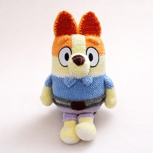 crochet dog pattern, English and German PDF, plushie dog patter